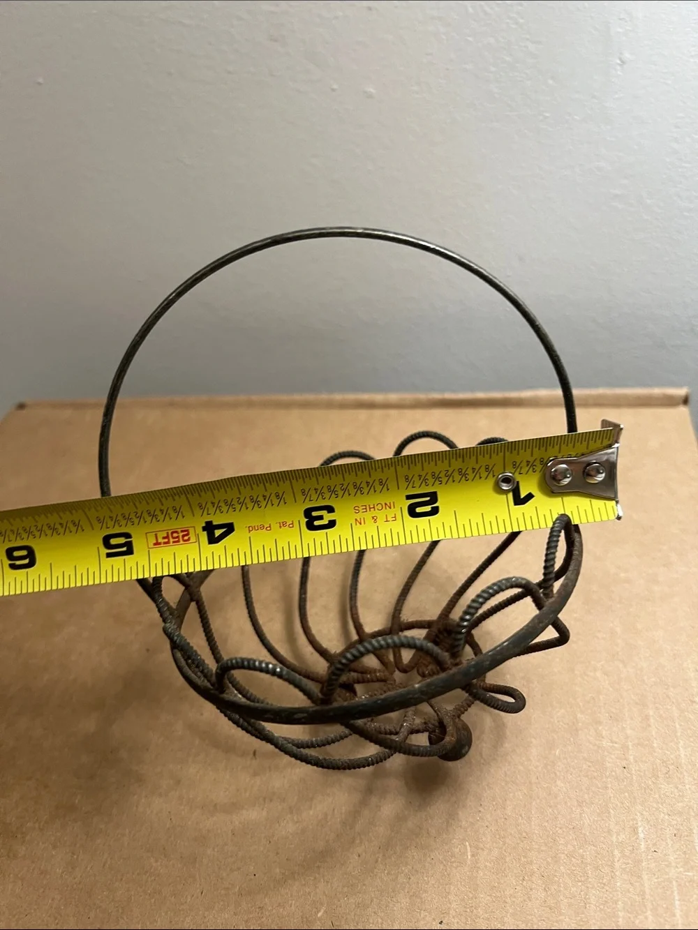 Rustic (Rusted) Metal Wire Accent Basket - VTGAntique/Needs Cleaning